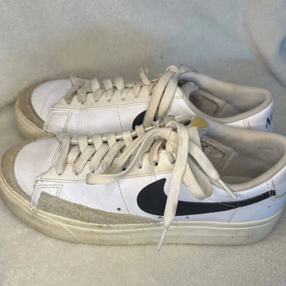 Nike Blazer low platform